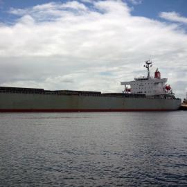 J P Gunjo, bulk carrier and tugboat in Newcastle Harbour, NSW, 26 January 2013