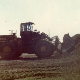 Gollan Port Services, 992 Loader, Doug Whitaker, September 1974