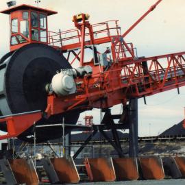 Port Waratah Coal Services reclaimer No. 3  being assembled, 1982 