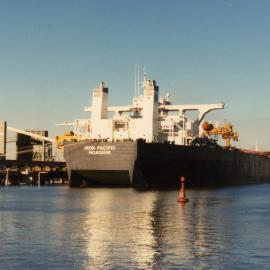 Kooragang Coal Loader, K4, "MV Iron Pacific", loading, 1 August 1986
