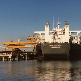 Kooragang Coal Loader, K4, "MV Iron Pacific", loading, 1 August 1986