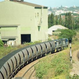 TW, O 90 class locomotives with a string of Batwings on the up coal road between Hanbury and Waratah, NSW, February 2003