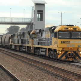 9208 and three classmates heading through Beresfield on the down coal road, 2 September 2014