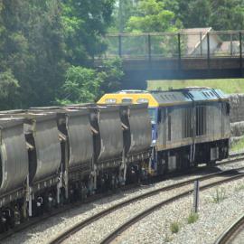 EL 57 and EL61 heading towards East Maitland on their way to Austar, 15 January 2015