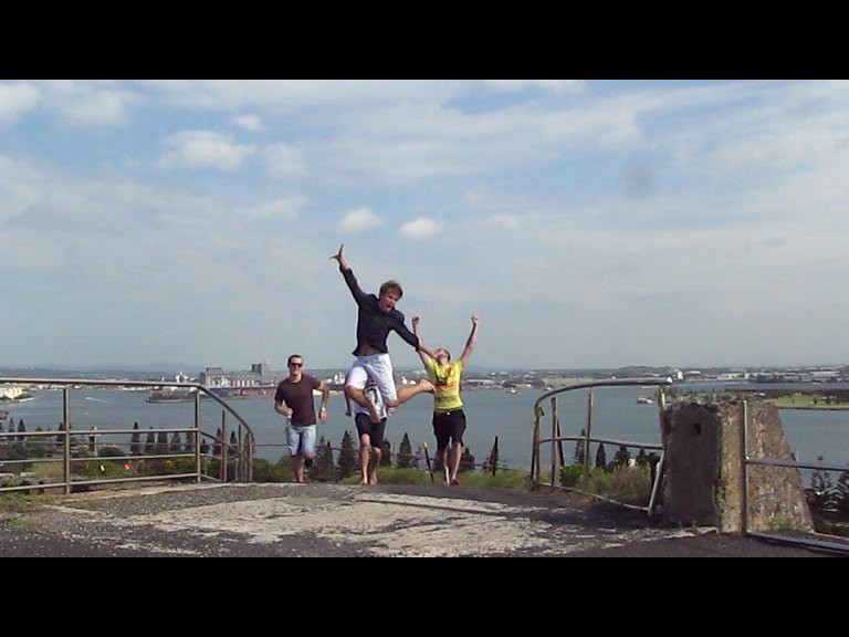 Anthony and his Friends winning the Amazing Race 2011